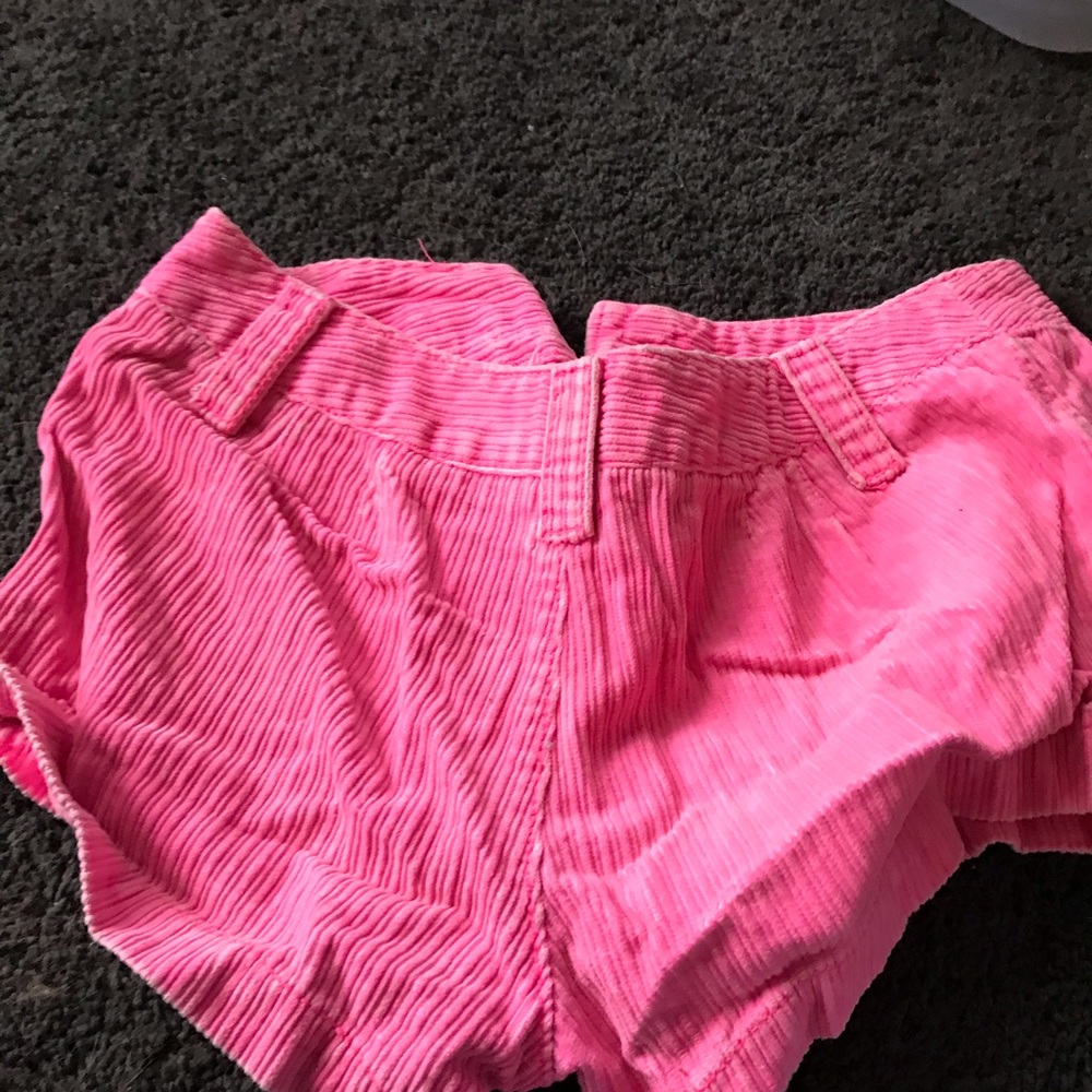 Shorts - Picture 3 of 7